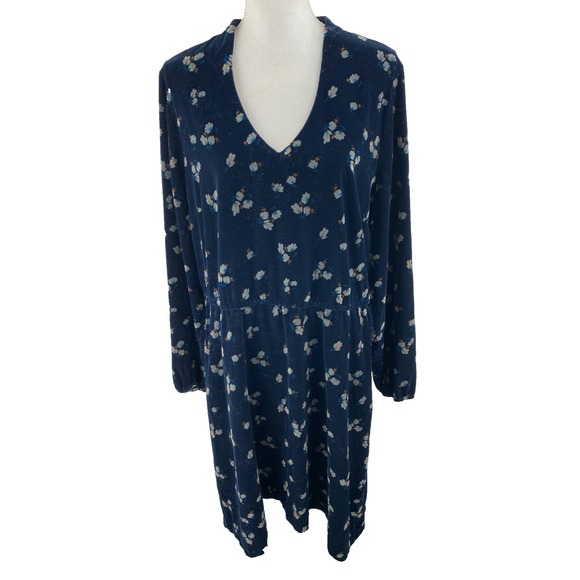 CAbi Dresses & Skirts - Cabi Decked Out Dress Navy Velvet Floral Midi Dress Style‎ #3875 Size XL